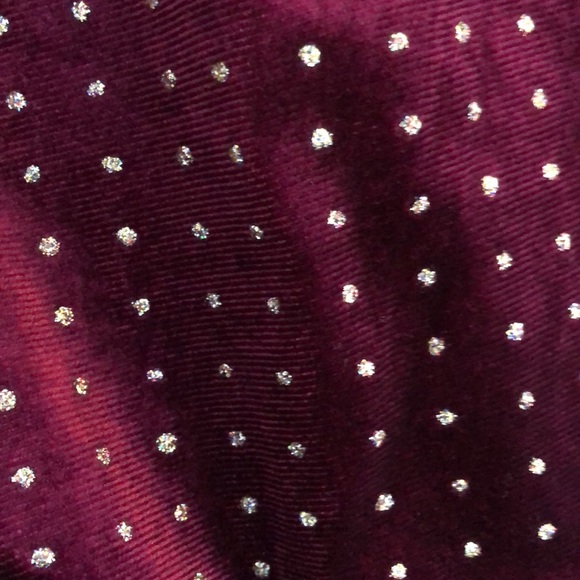 Speechless Juniors’ Side-Cutout Velvet Dress in Wine - Picture 7 of 9